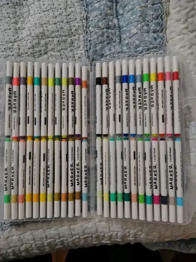 Set de marcadores acrílicos - miniatura 1