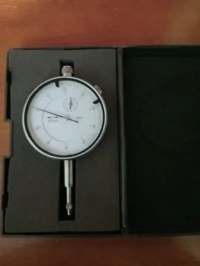Reloj comparador de precisión - miniatura 1
