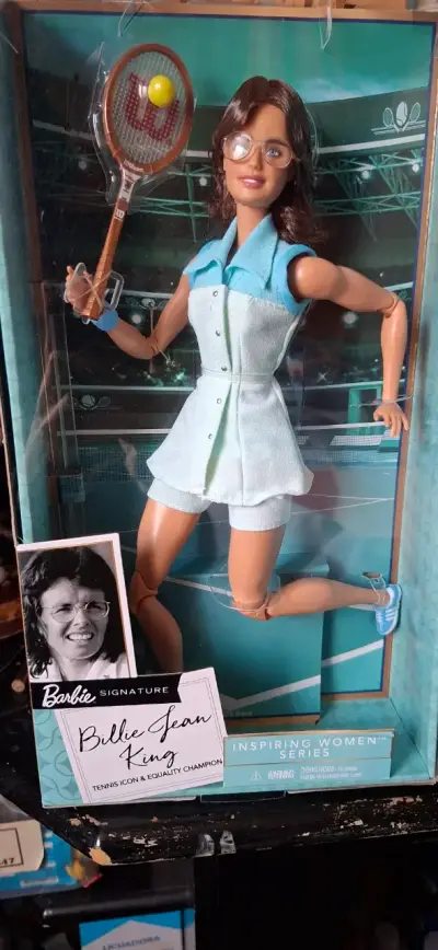 Muñeca Barbie tenista coleccionable - miniatura 2