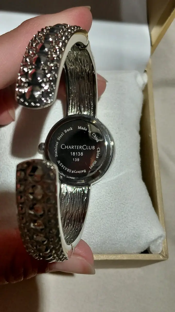 Reloj de pulsera plateado con gemas - 4