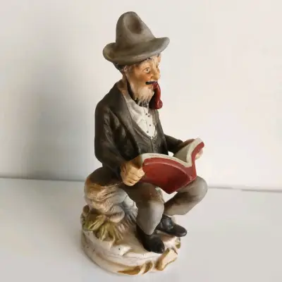 Figura decorativa abuelo leyendo - miniatura 1