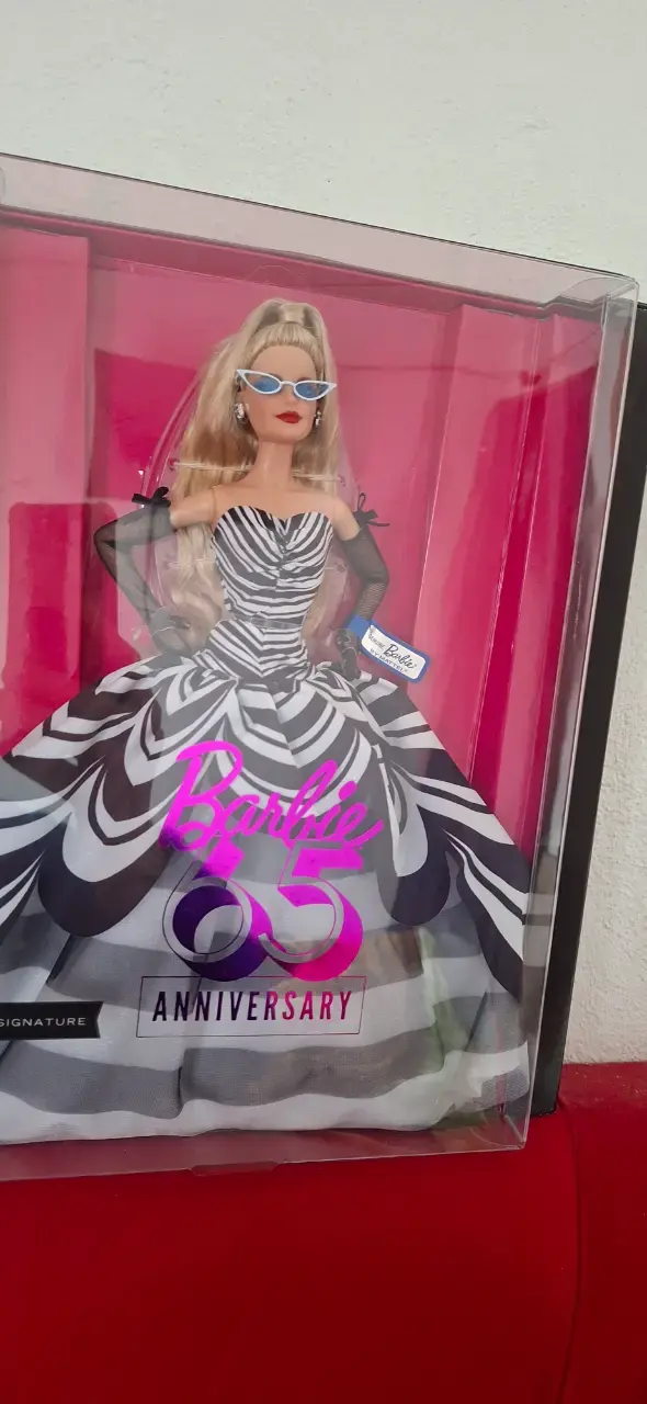 Muñeca Barbie 60 Aniversario - 3