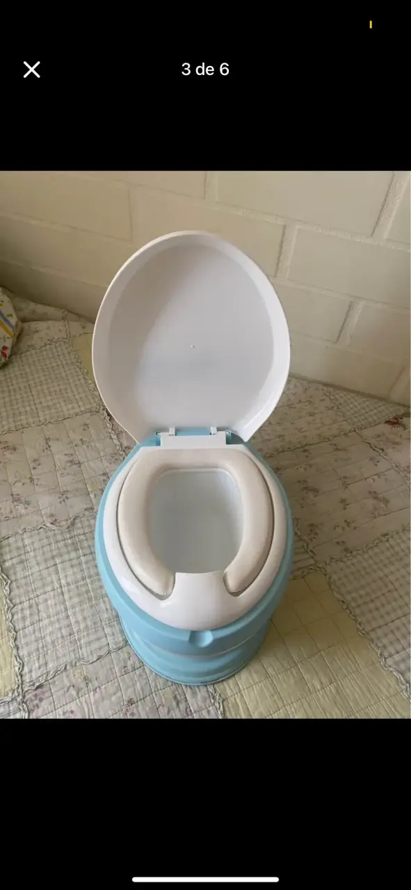 Baño infantil con tanque azul - 3