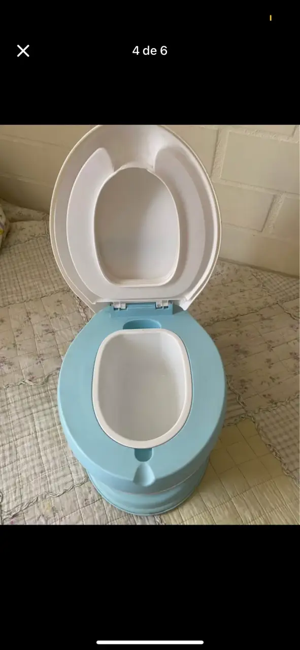 Baño infantil con tanque azul - 4