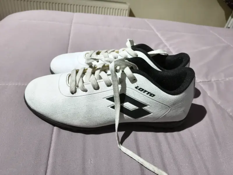 Zapatillas deportivas blancas Lotto - 1