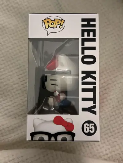 Funko Pop Hello Kitty Flocked Special Edition - miniatura 2