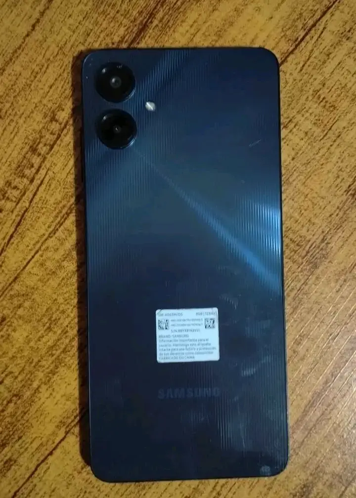 Smartphone Samsung Galaxy en buen estado - 2