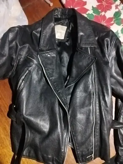 Chaqueta de cuero negra con cierre - miniatura 2