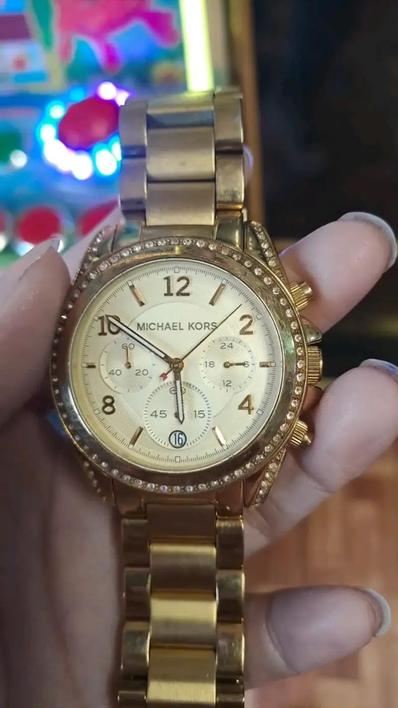 Reloj Michael Kors dorado - 1