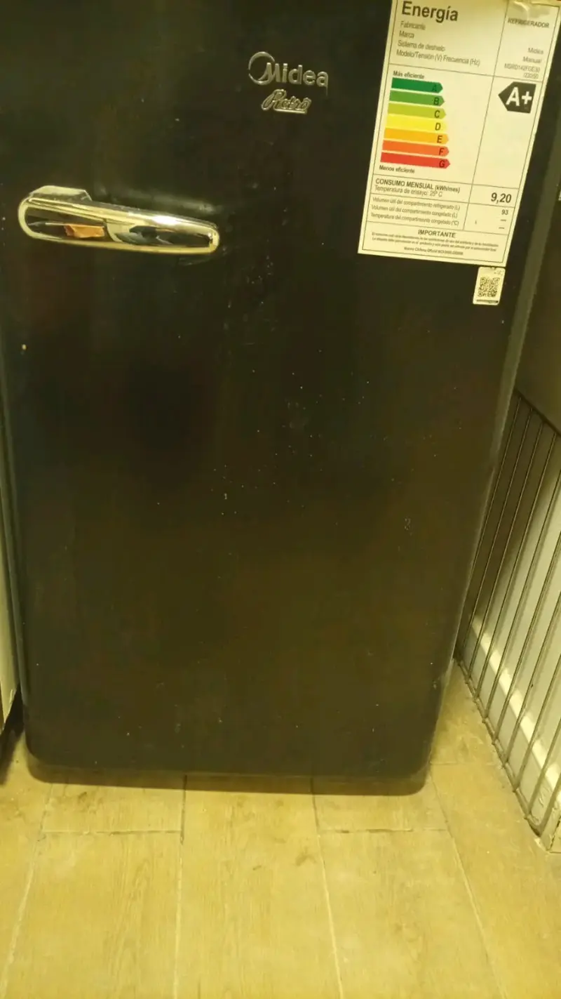Refrigerador Midea Retro Negro - 1