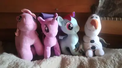 Variedad de peluches - miniatura 4