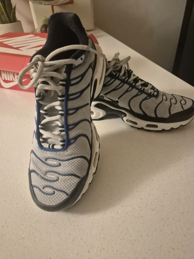 Zapatillas deportivas Nike grises, numero 40 - 1