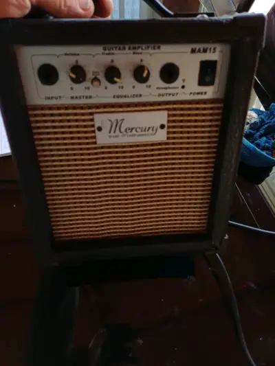 Amplificador de guitarra Mercury - miniatura 1