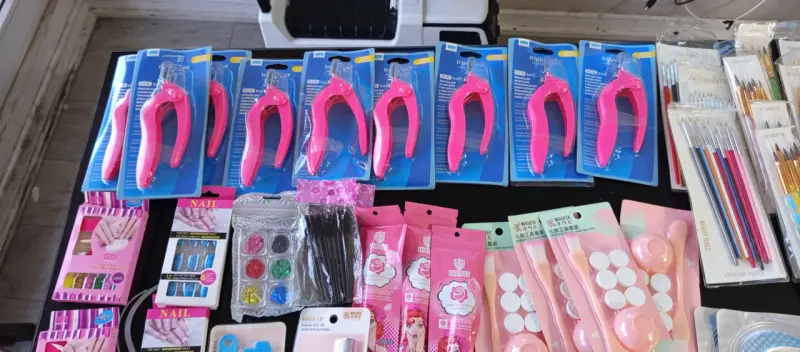 Set de pinzas para uñas rosa - 1