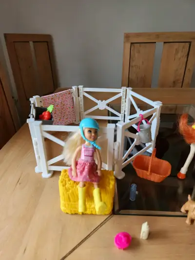 Set de juguete muñeca y pony - miniatura 6