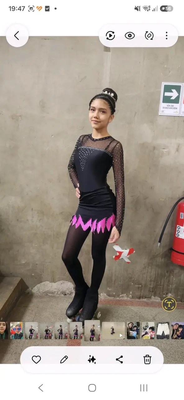Malla de patinaje artístico negro - 1
