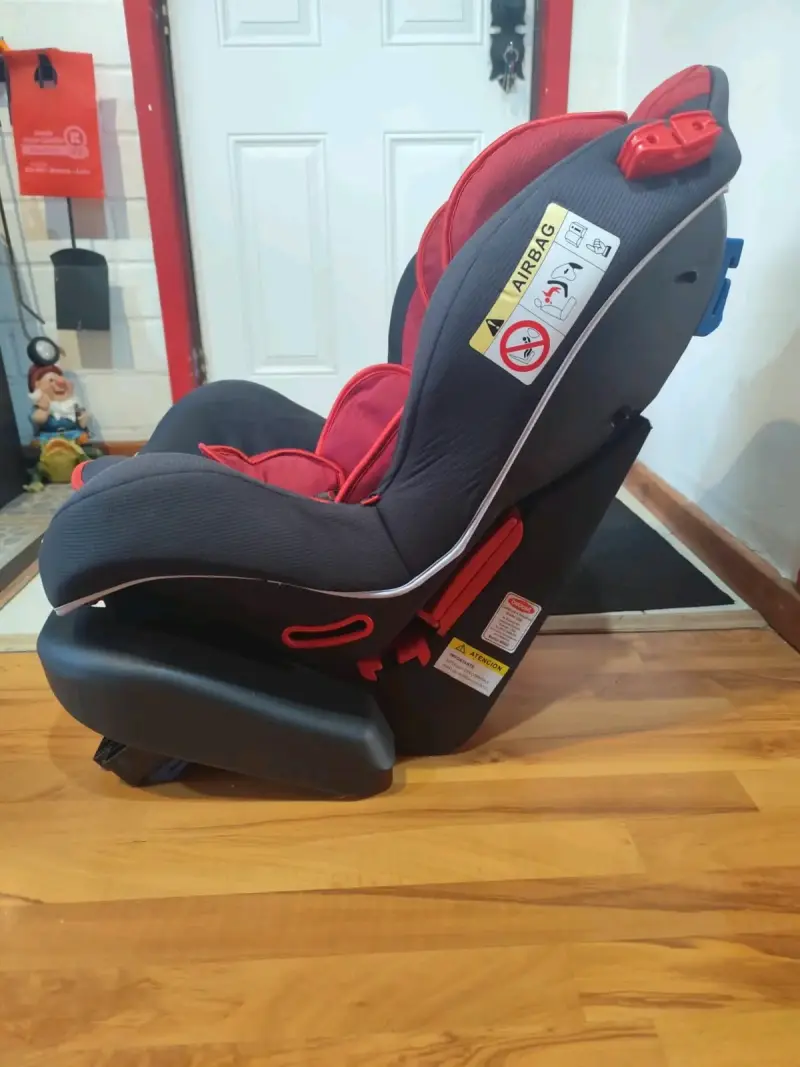 Silla de auto Bebesit GTI roja - 4