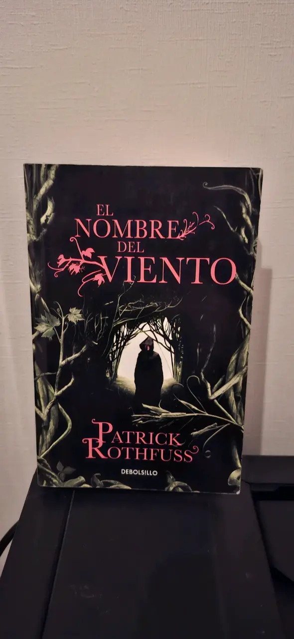 Libro 'El Nombre del Viento' - 1
