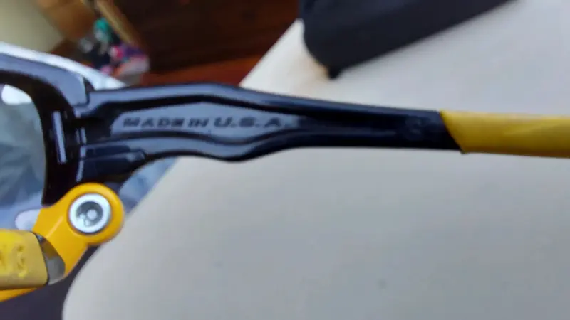 Oakley Jawbone livestrong - 3