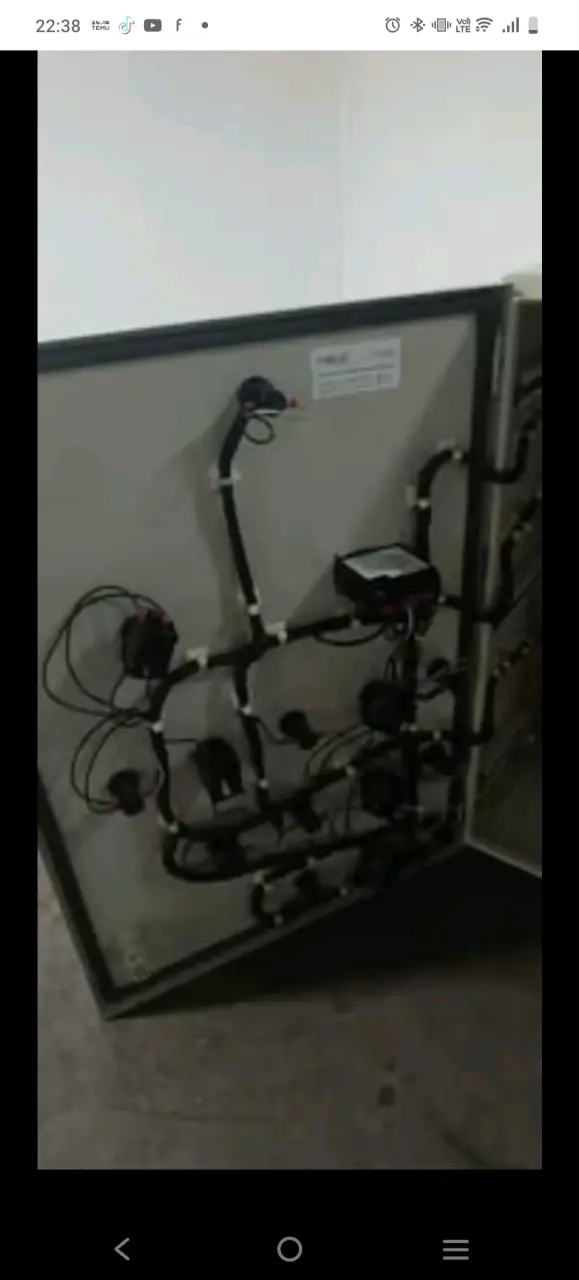 Panel de control eléctrico - 4