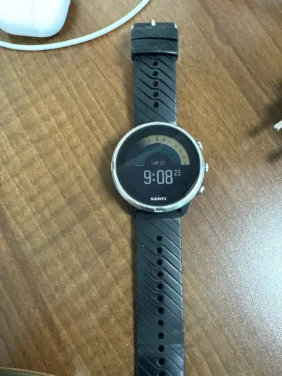 Reloj inteligente Suunto negro - miniatura 1