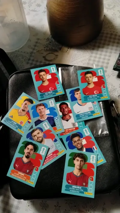 Tarjetas coleccionables de fútbol - miniatura 1