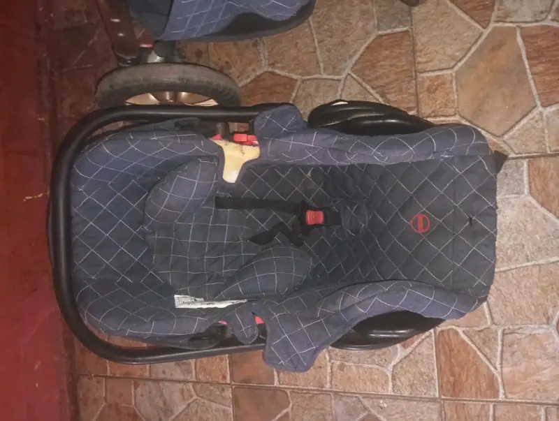 Coche con porta bebé azul - 3