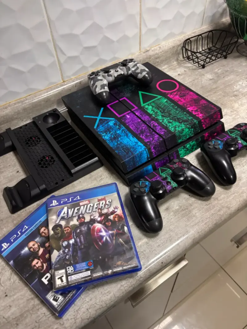 Consola PS4 fat - 1