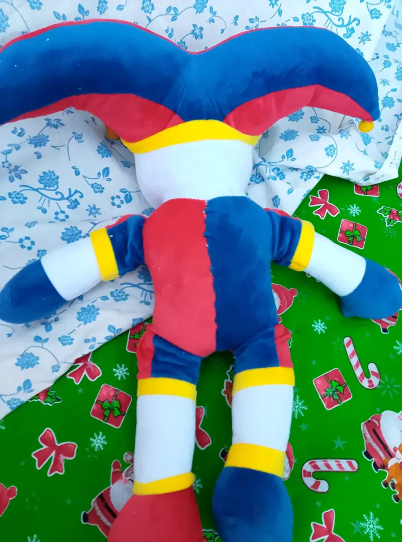 Muñeco de peluche colorido - 2