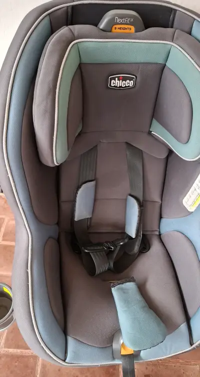 Silla de auto Chicco NextFit - miniatura 1