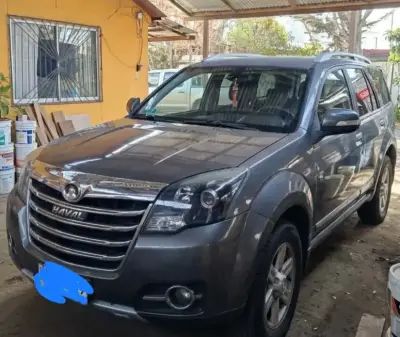 SUV Haval H3, gris, muy cuidado - miniatura 1