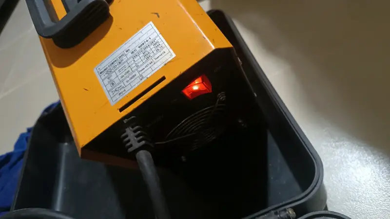 Soldadora Krafter Compac 205C - 2