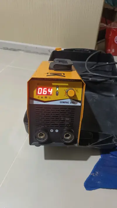 Soldadora Krafter Compac 205C - miniatura 3