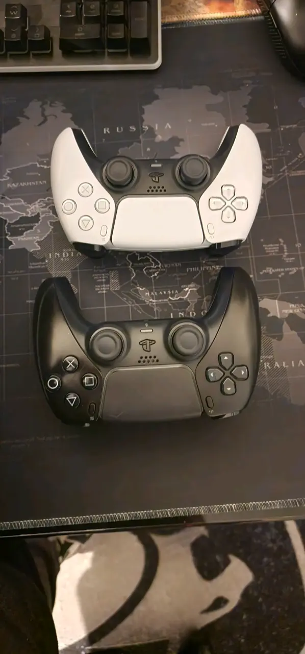 PS5 versión de discos con mandos - 5