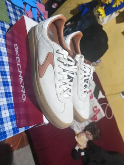Zapatillas Skechers blancas - miniatura 1