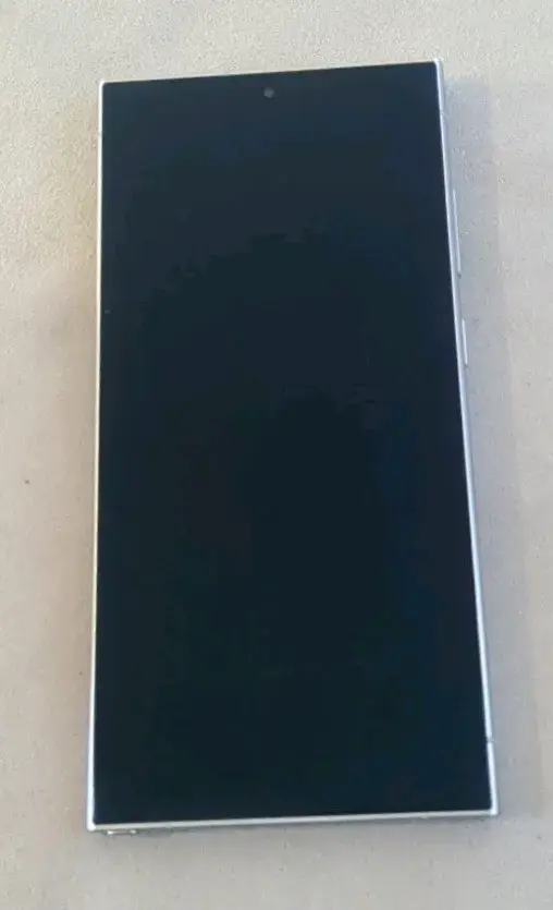 S24 Ultra como nuevo - 2