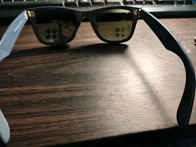 Gafas de sol Wayfarer blancas - miniatura 4