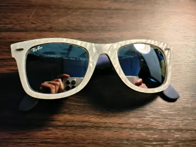 Gafas de sol Wayfarer blancas - miniatura 6