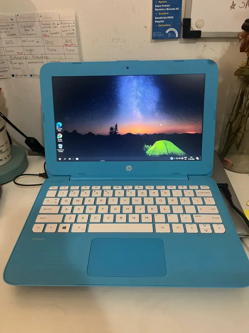 Notebook HP azul - 1