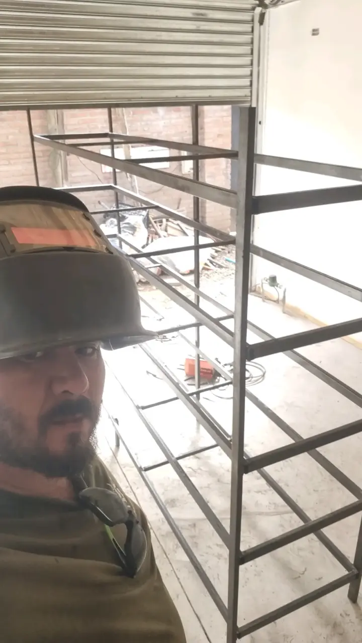Trabajos de hojalateria y estructuras - 2