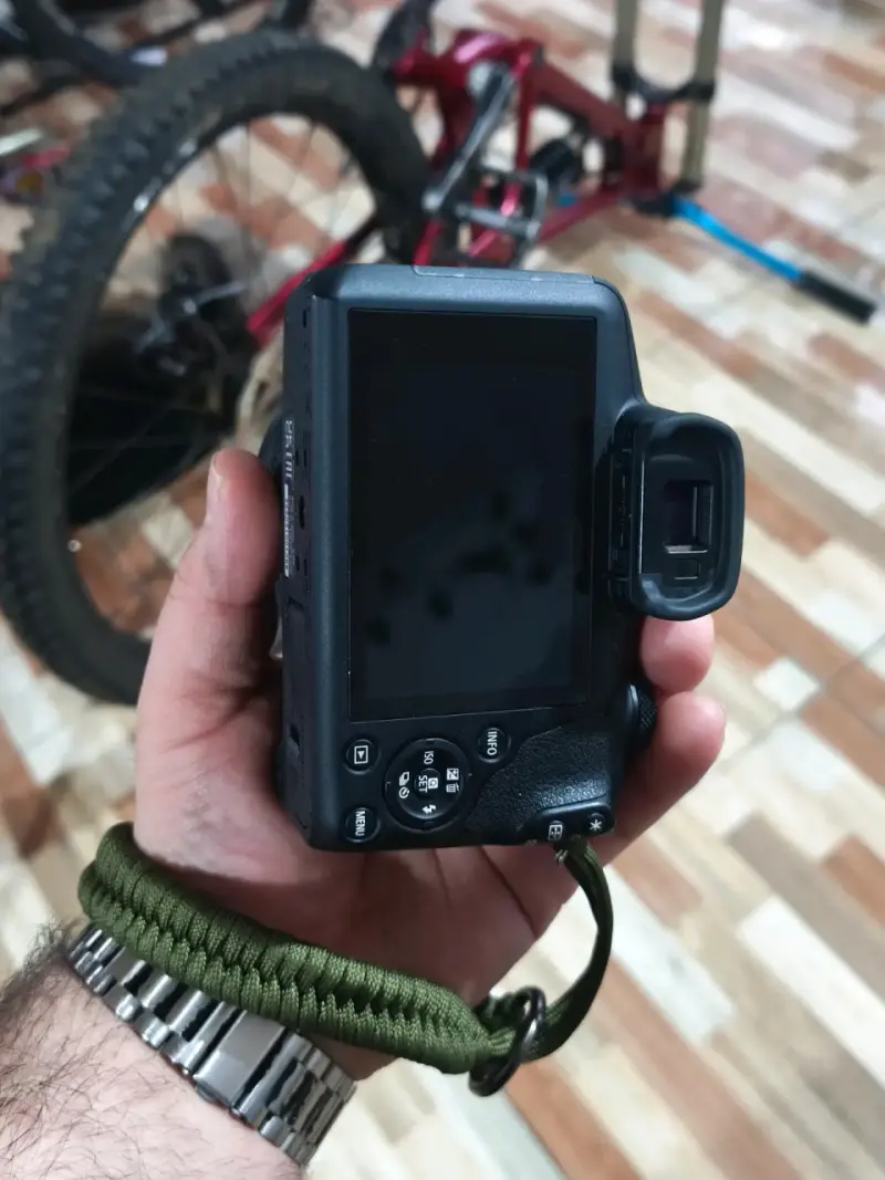 Canon R100 - precio conversable - 4