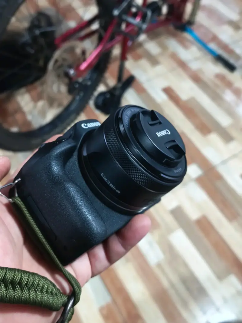 Canon R100 - precio conversable - 6