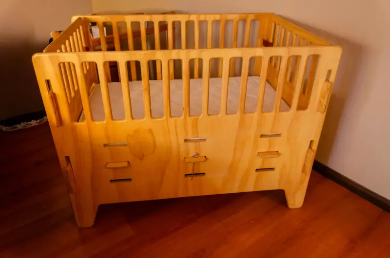 Cuna de madera ajustable - 2