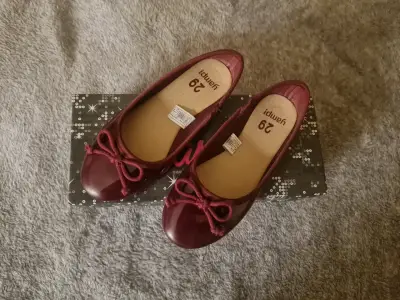 Zapatos ballerina burdeos de charol - miniatura 3