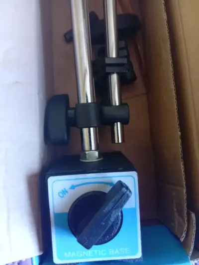 Base magnética nueva en caja - miniatura 3