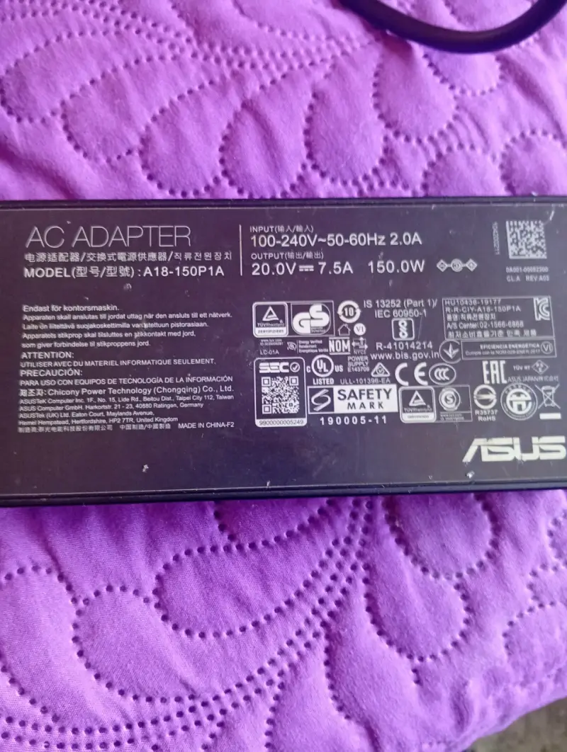 Adaptador de corriente ASUS 150W