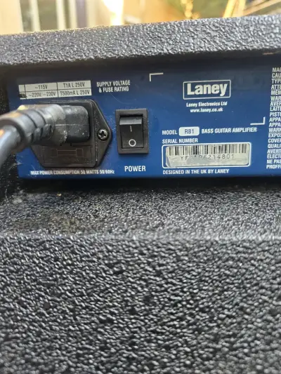 Amplificador Laney para bajo - miniatura 4