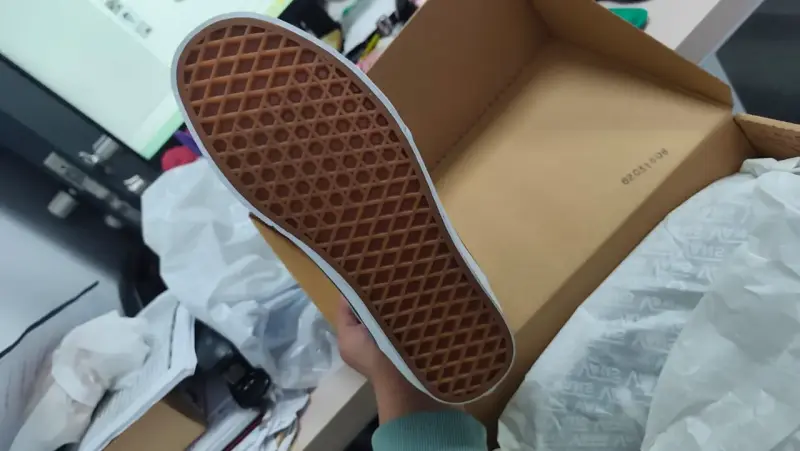 Vendo zapatillas Vans nuevas talla 38,5 - 4