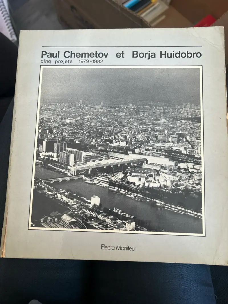 Libro 'Cinq Projets 1979-1982'