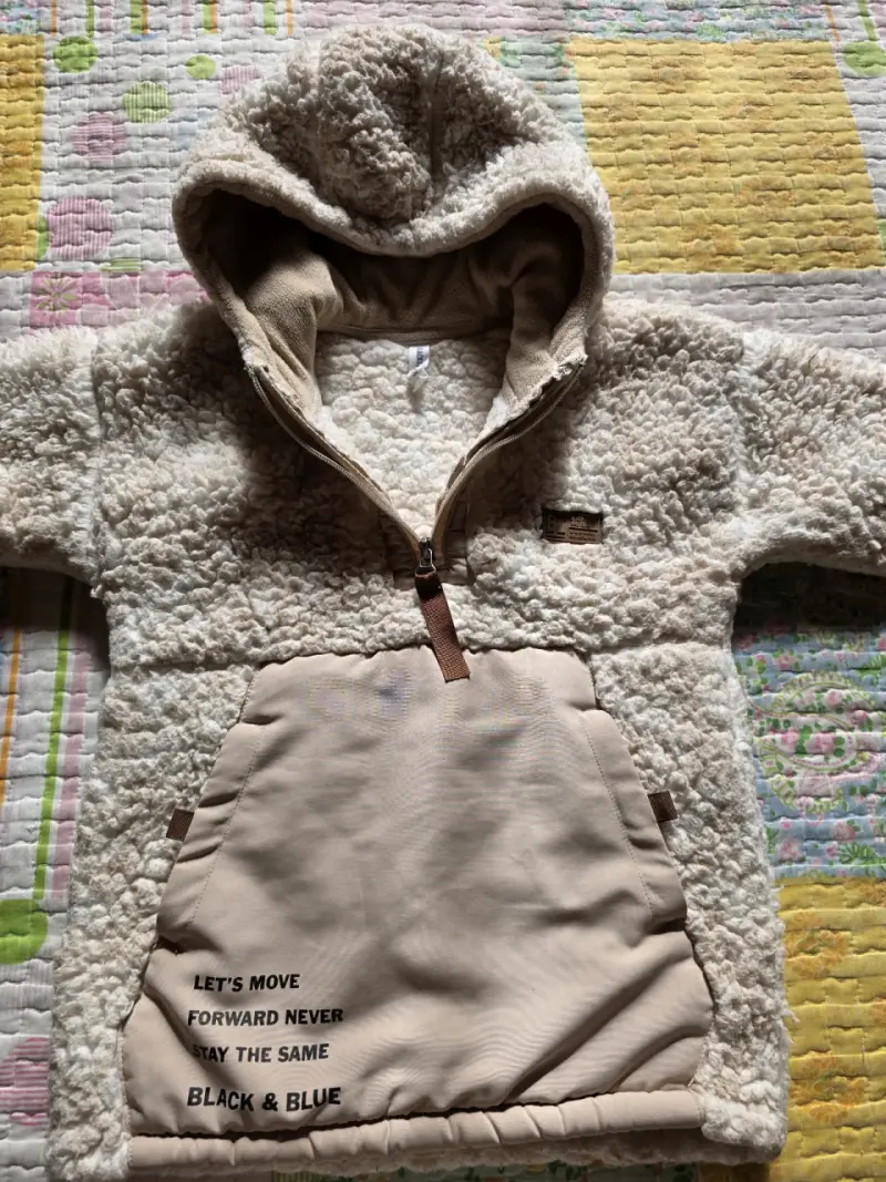Chaqueta con capucha beige - 2